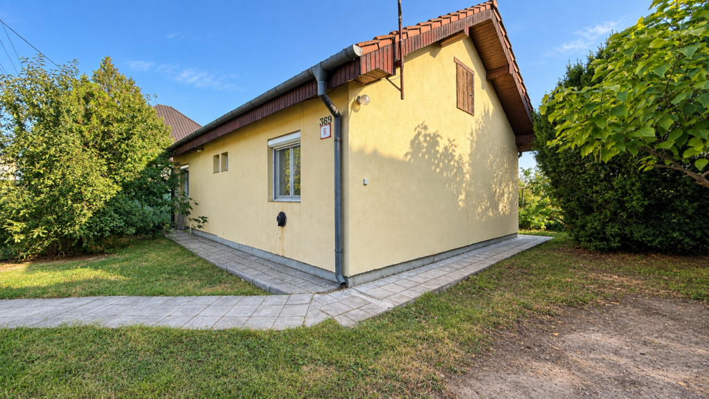 Na predaj 3-izbový rodinný dom v obci Okoč, ul. Podzáhradná – 1